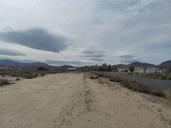 2nd image of 4311 W Grubstake Ln