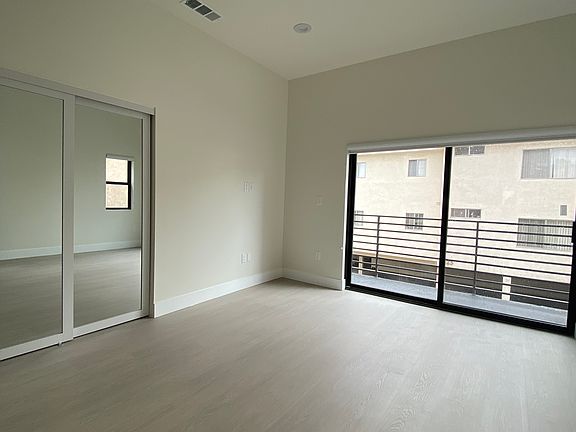 4th image of 538 E San Jose Ave #201-9