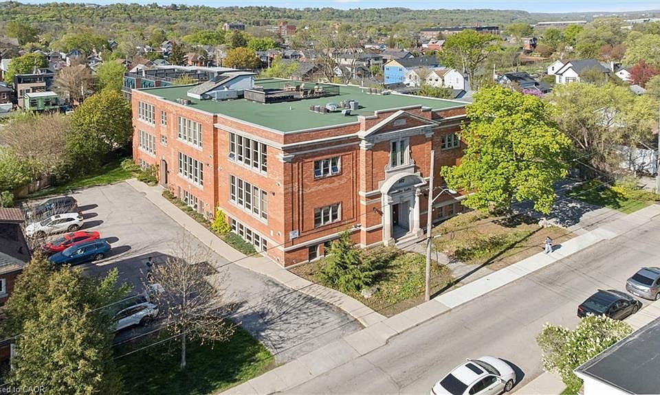 1st image of 357 Hunter St W #36