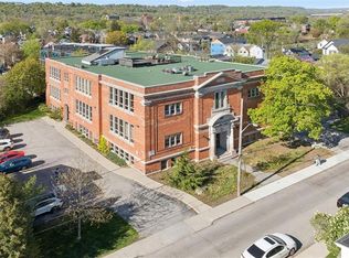 357 Hunter St W #36, Hamilton, ON L8P1S6