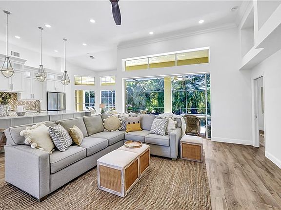 5th image of 3771 Lakemont Dr