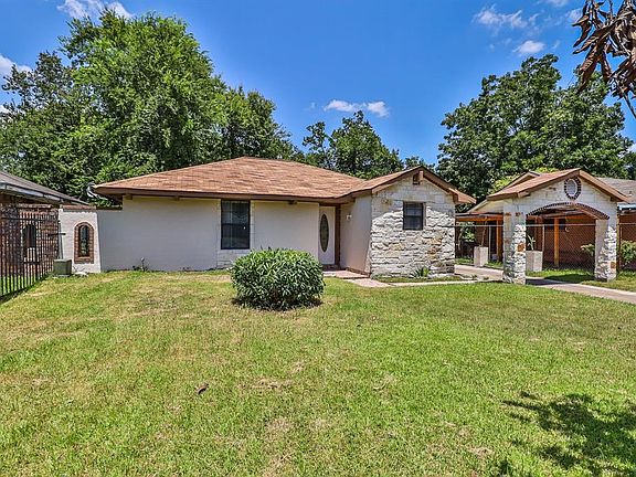 2nd image of 6715 Rosemary Ln