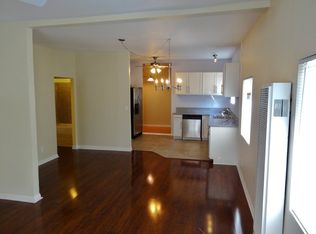 130 Hoover St, Los Angeles, CA 90004