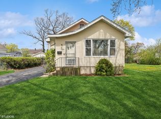 1524 Jenkinson Ct, Waukegan, IL 60085