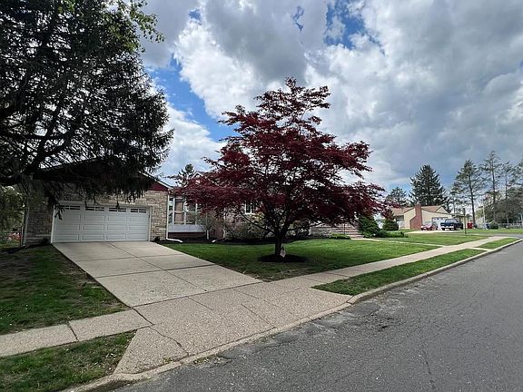 4th image of 1101 S Browning Ave