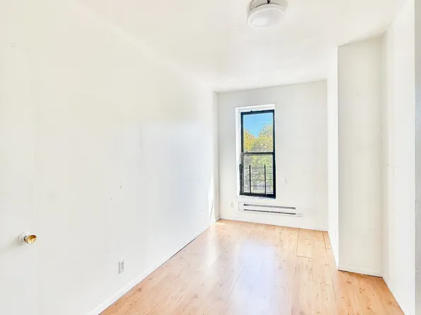 1842 Amsterdam Avenue image 5 of 6