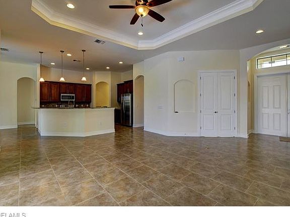 4th image of 530 SE 4th St