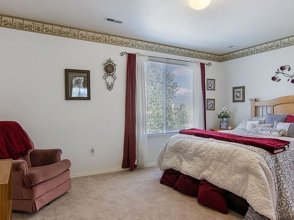 4th image of 1011 W 520 S