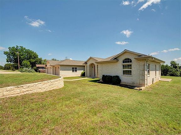 4th image of 21669 High Dr