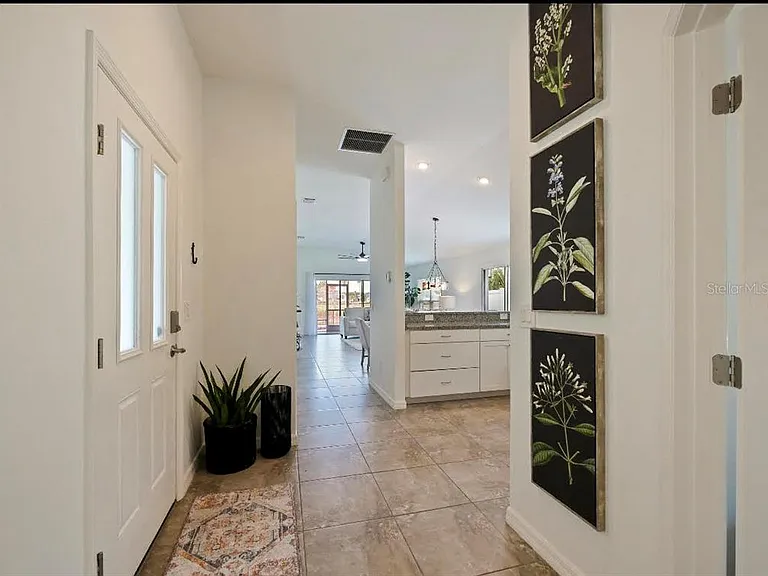 2851 Skipper St — Photo 2