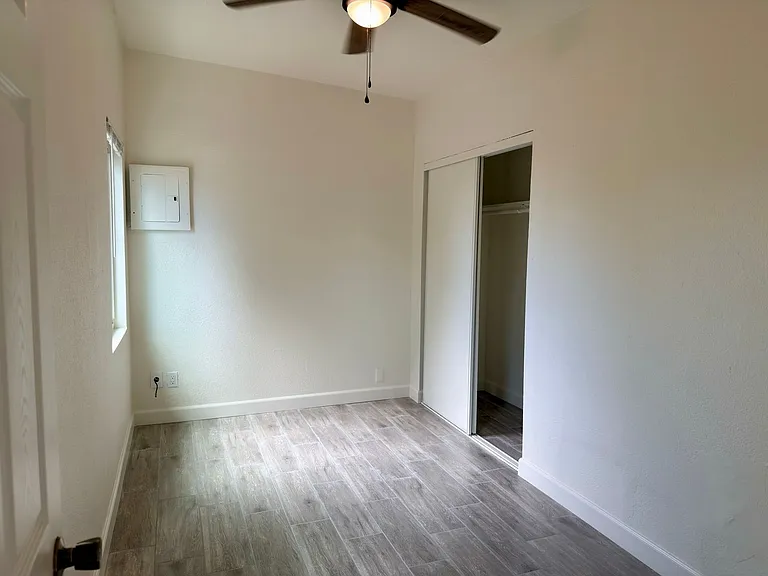 523 N Citrus Ave — Photo 14