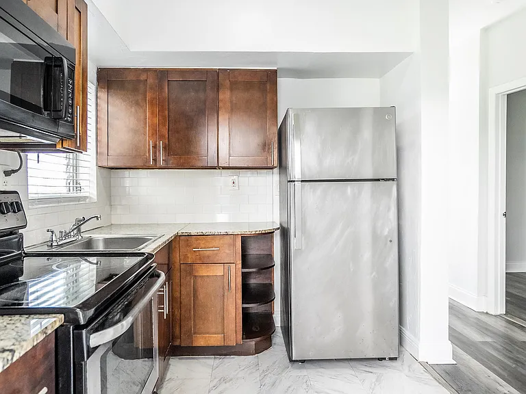 7927 East Dr #260 — Photo 14