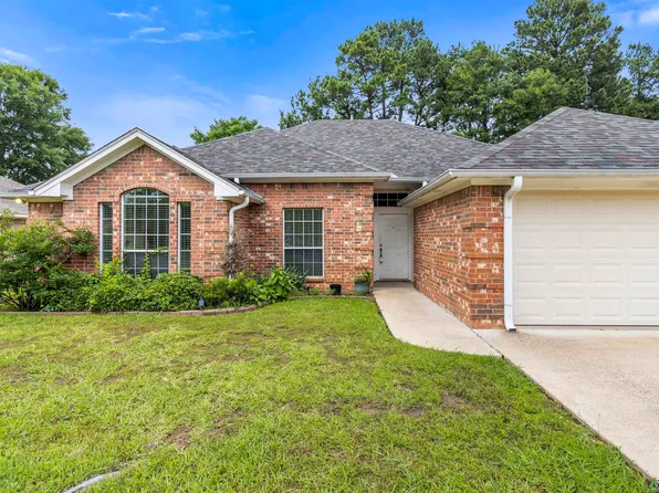 108 Goldeneye Ln, Hallsville, TX 75650