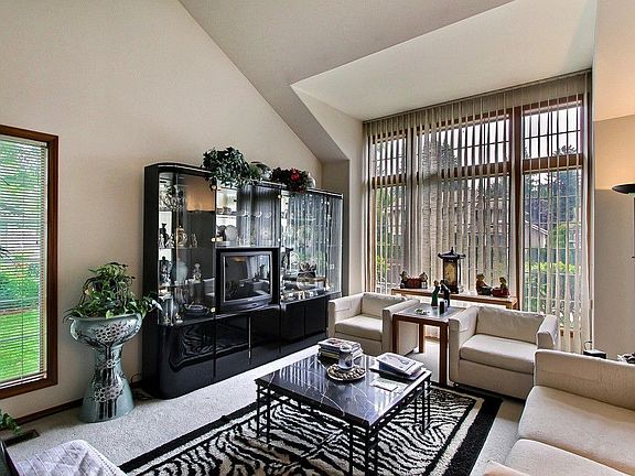 4th image of 7115 72nd Street Ct SW
