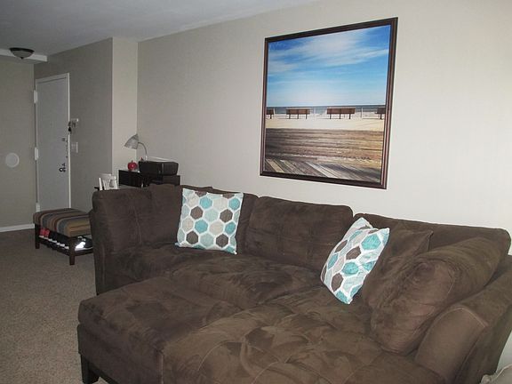 4th image of 440 W Broadway #1B