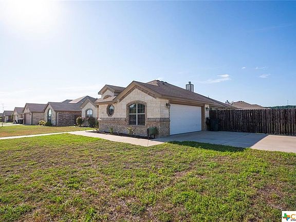 4th image of 801 Cosper Creek Dr
