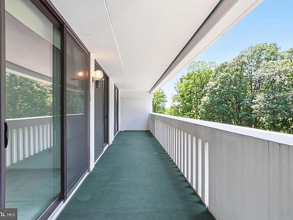 4th image of 6101 Edsall Rd APT 502