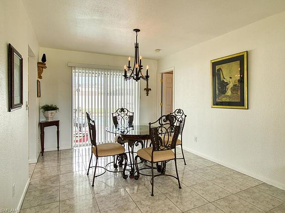 5th image of 332 SE 17th Pl