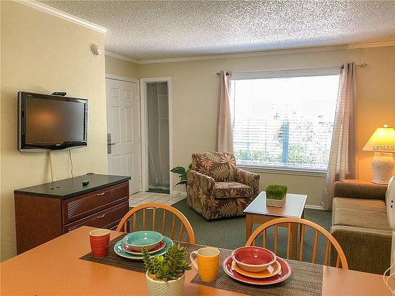 4th image of 4129 Southern Oaks Ct #811