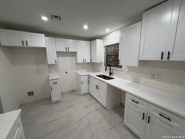 3 bed, 2.0 bath, 1239 sqft, $1,395 — Photo 4