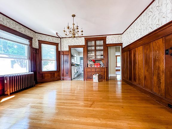 4th image of 61 Quincy St #2A