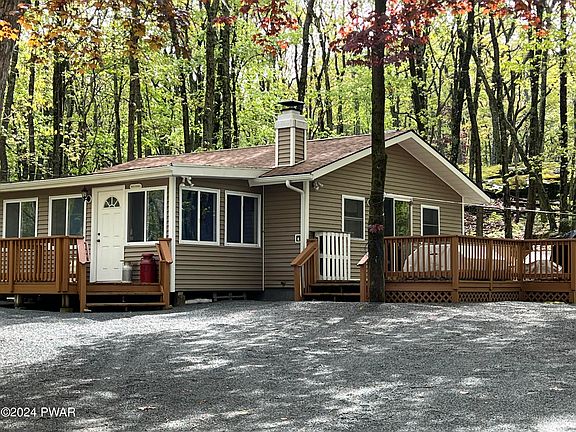 2nd image of 323 Forest Dr