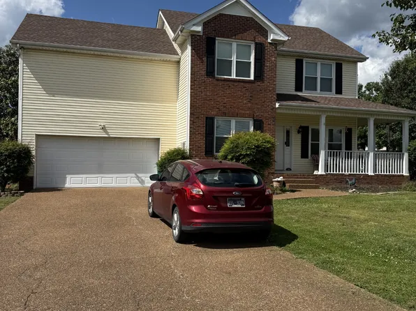 2204 Iroquois Pl, Thompsons Station, TN 37179