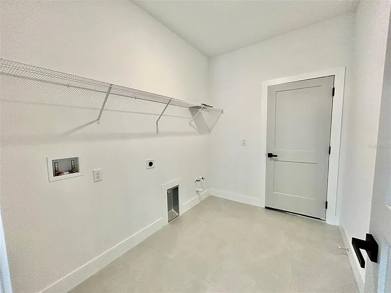 8181 Tecumseh Cir — Photo 36