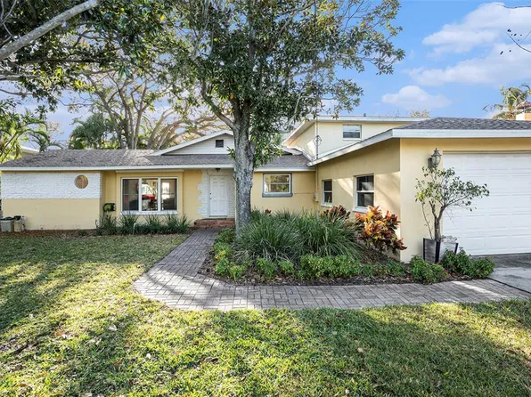 318 Ling A Mor Ter S, Saint Petersburg, FL 33705