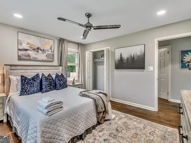 597 S Gordon Rd SW — Photo 15