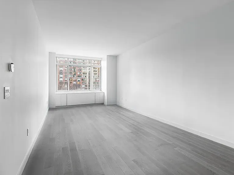 101 W End Ave #8TT — Photo 4