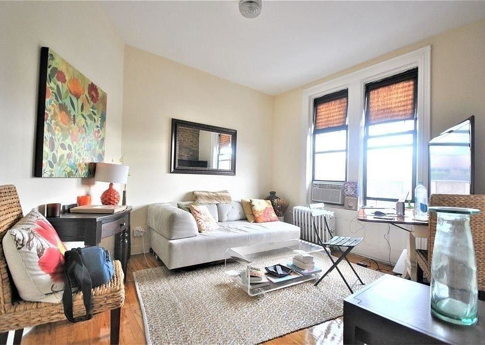 1st image of 259 Bleecker St #38