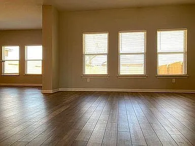 505 Washington Dr — Photo 3