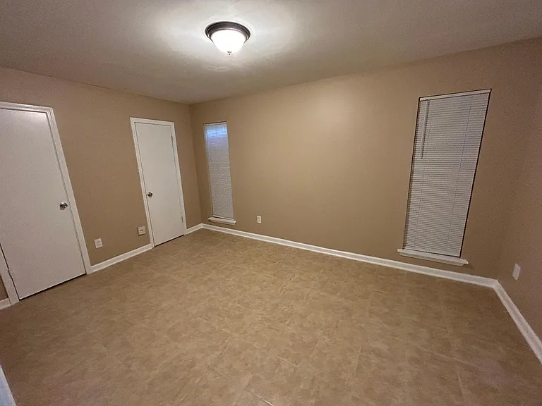 Unit Photo