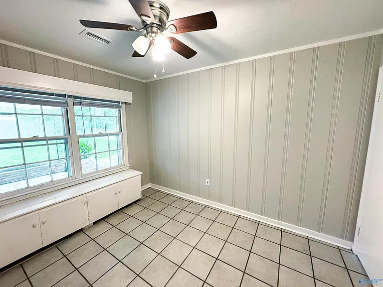 1530 Somerville Rd SE — Photo 16