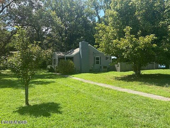 4th image of 2323 Brown Rd