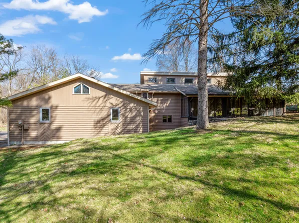 49 E 600 N, Valparaiso, IN 46383