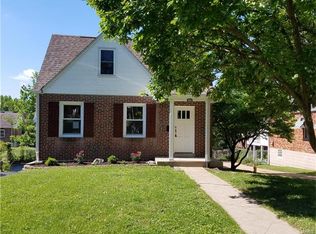 8914 Apache Ln, Saint Louis, MO