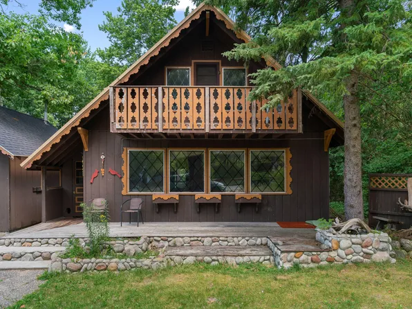 4716 Onaway Rd, Indian River, MI 49749