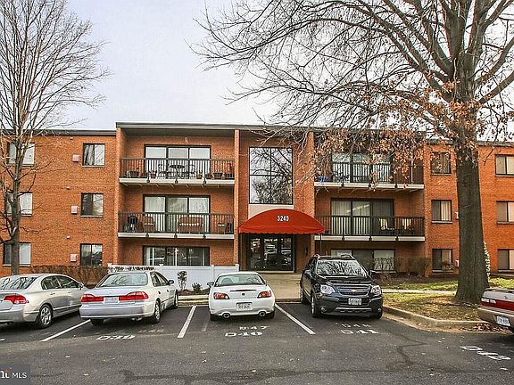 4th image of 3240 S 28th St APT 102