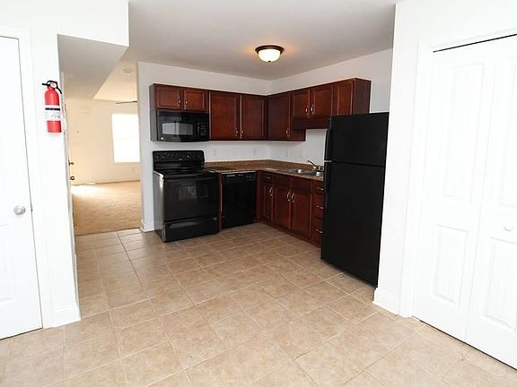 3rd image of 2296 McCormick Ln #M