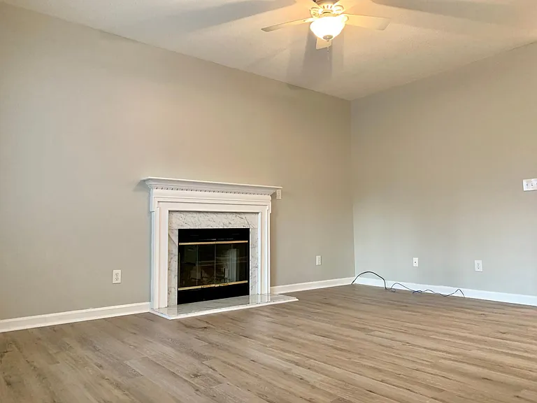 205 Calebra Way — Photo 3