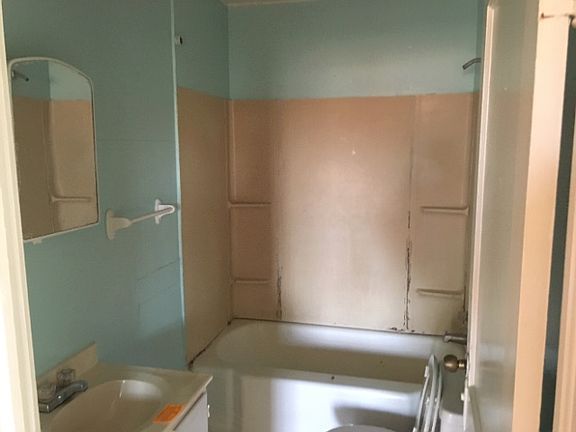 3rd image of 1633 Kentucky Ave