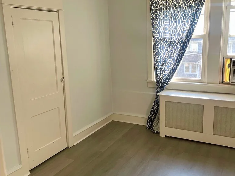 2145 Parkview Ave #2 — Photo 7