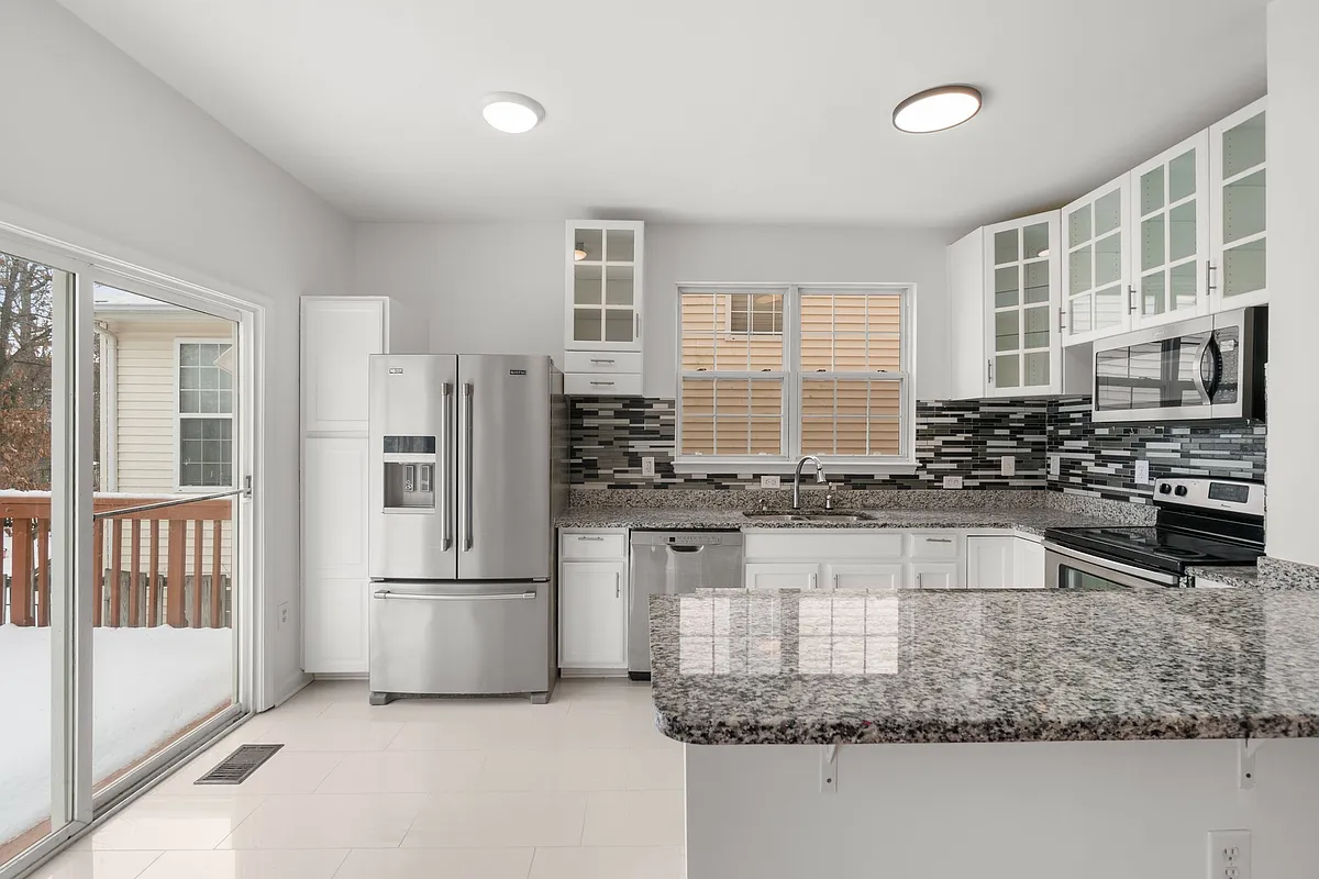 Building Photo - 8765 Partridge Run Way