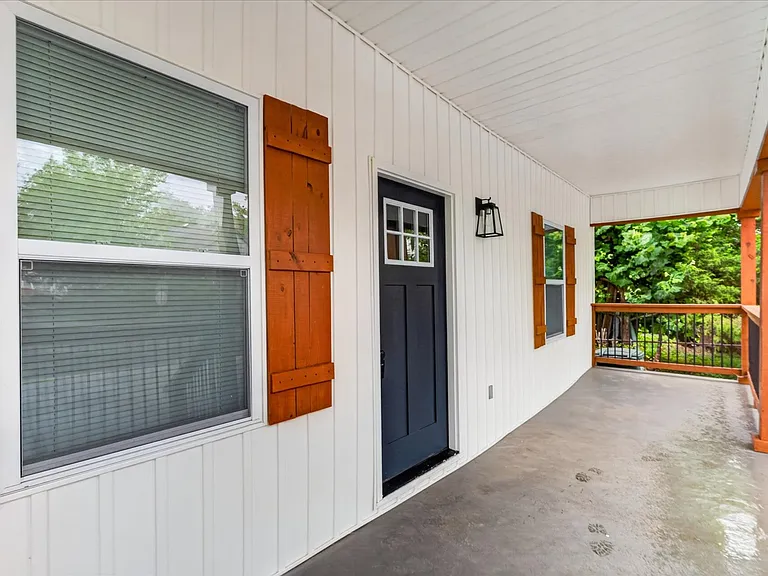 1713 S Orchard Knob Ave — Photo 3