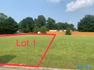 1 Sutton Place Cir, Albertville, AL 35950