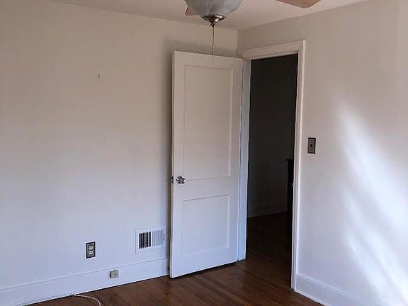 5th image of 2803 W 3rd St