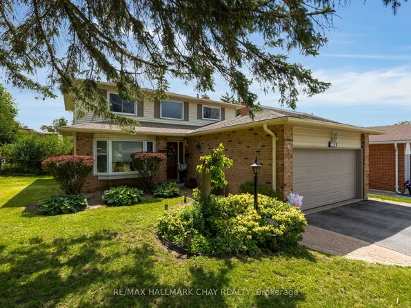230 Browning Trl, Barrie, ON L4N 5J7