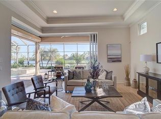 9073 Shenendoah Cir, Naples, FL 34113